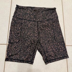 Women's Black and Brown Patterned Bike Shorts
